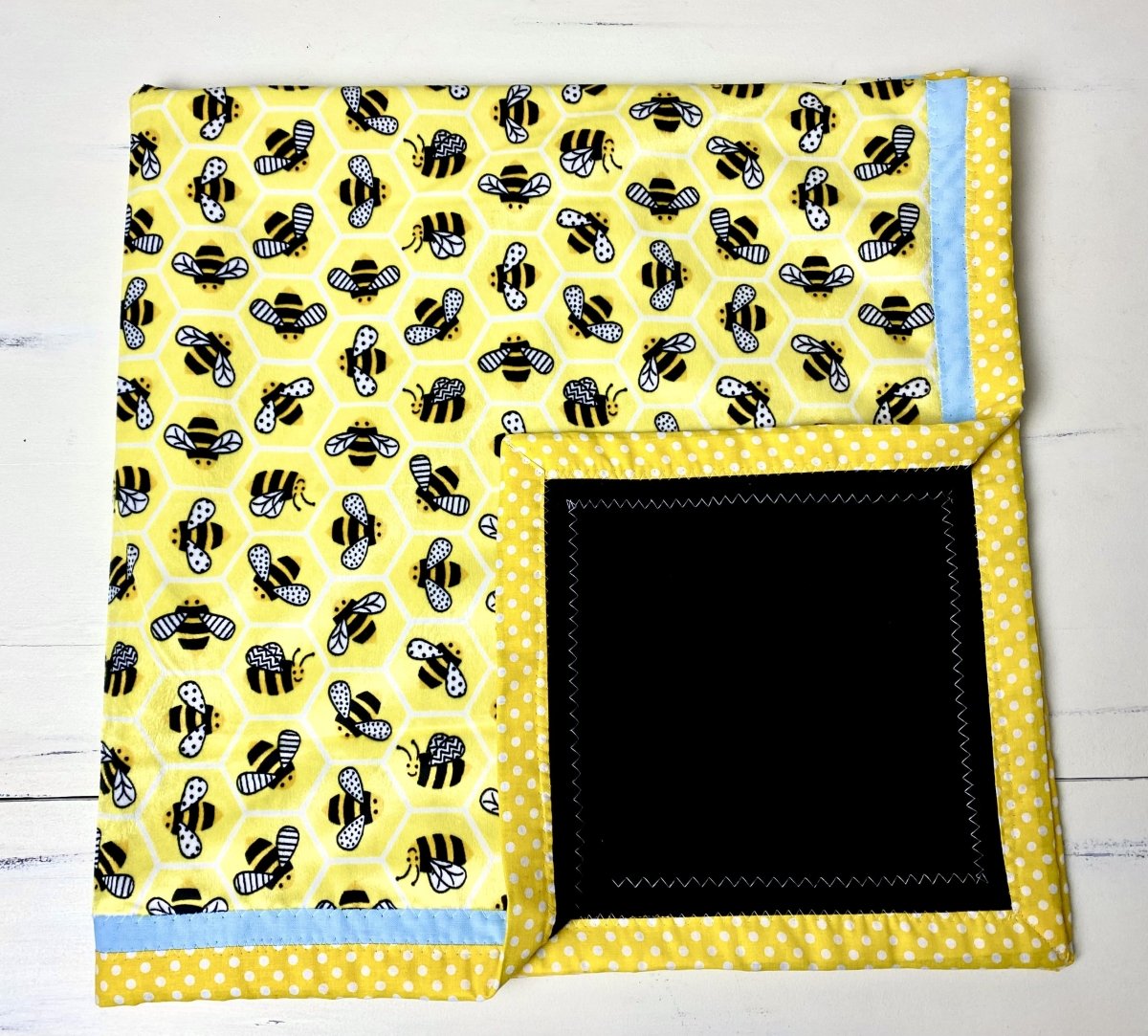 Baby Quilt- Bumble Bees - The Southern Nest