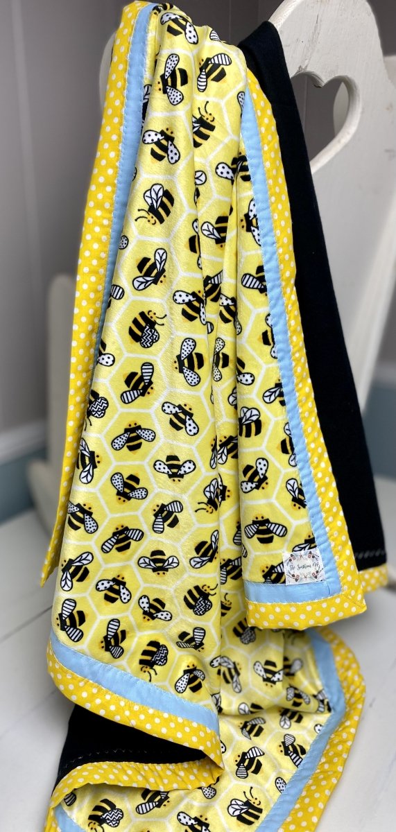 Baby Quilt- Bumble Bees - The Southern Nest