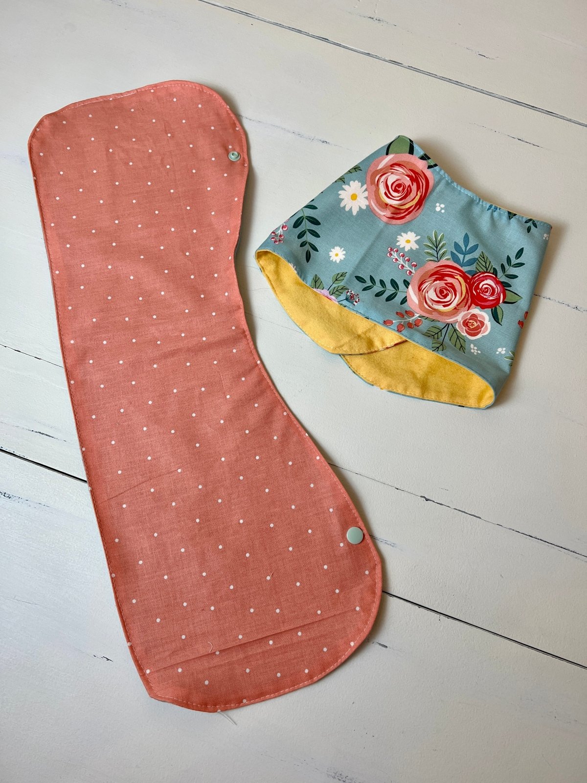 Burpy Bibs - Peachy Floral - The Southern Nest