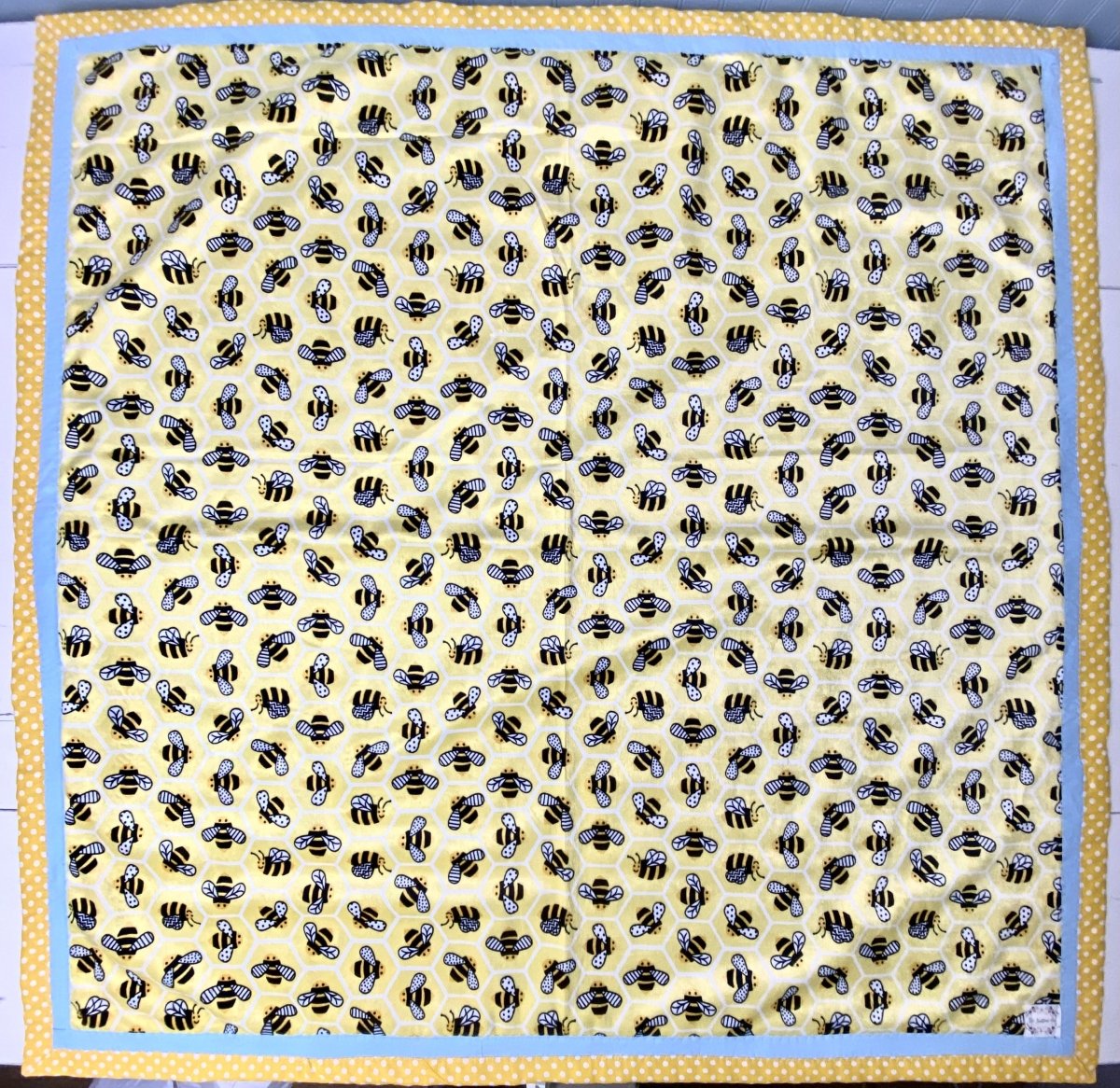 Baby Quilt- Bumble Bees - The Southern Nest