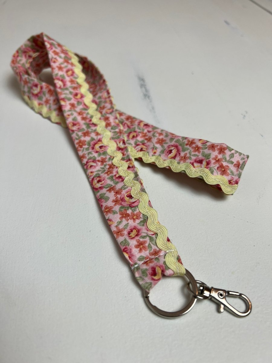 Lanyard- Tiny Floral on Pink - The Southern Nest