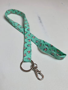 Lanyard- Tiny Roses on Mint - The Southern Nest
