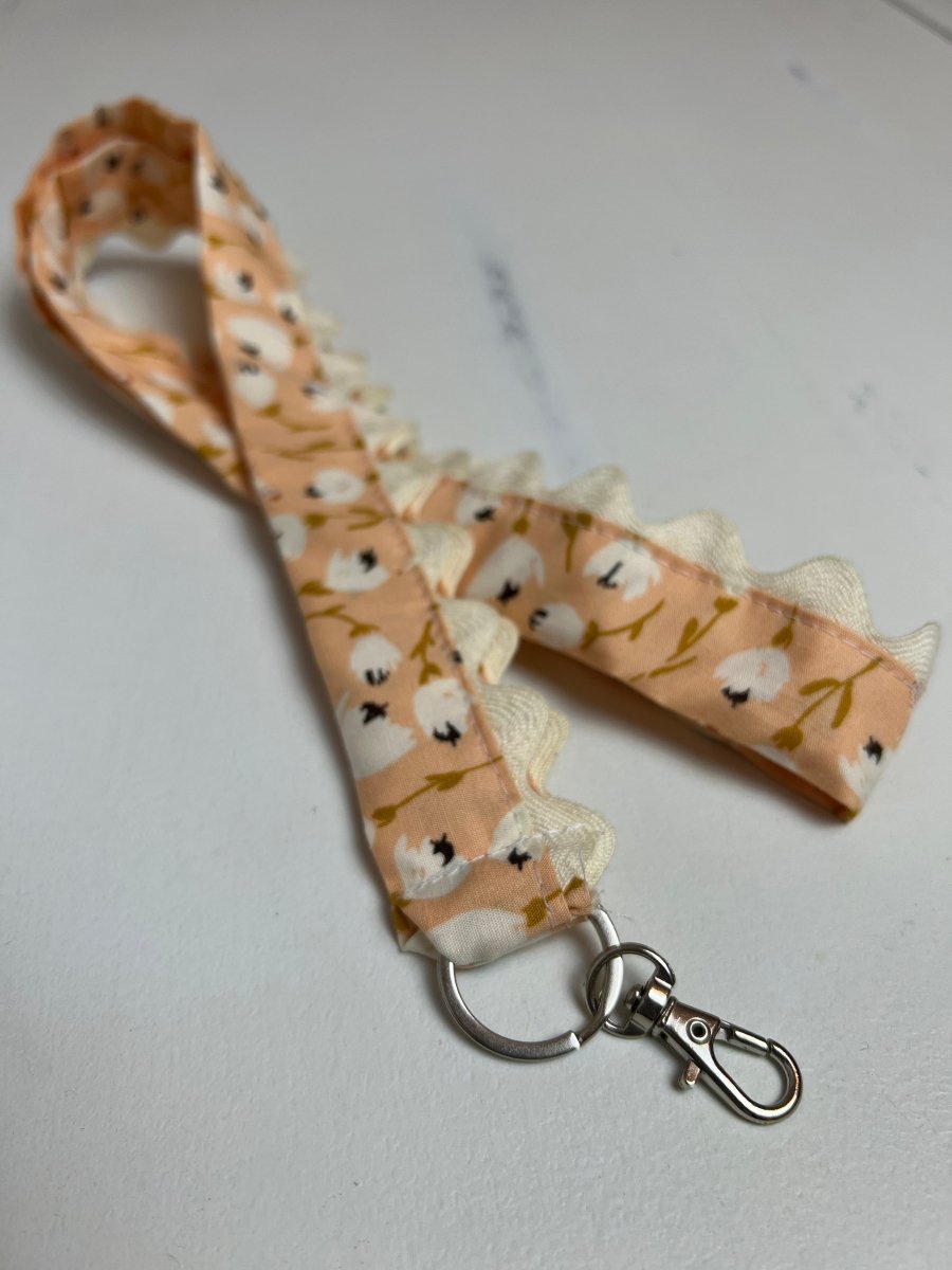 Lanyard- Tulips on Peach - The Southern Nest