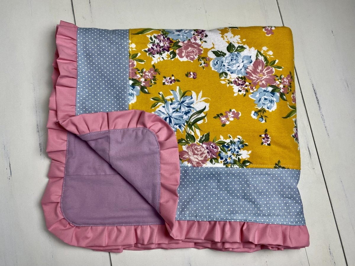 Mini-Throw Quilt- Dark Vintage Floral - The Southern Nest